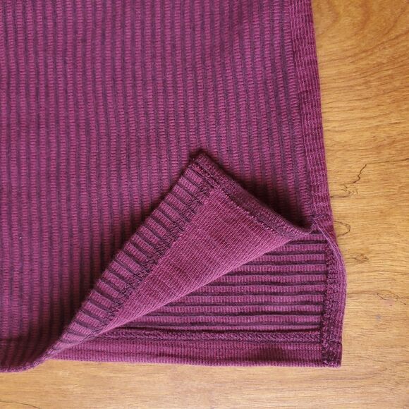 Chicos Tunic Top Size 2 US L Burgundy Ribbed Knit Stripe Round Neck 3/4 Sleeve - Picture 3 of 7